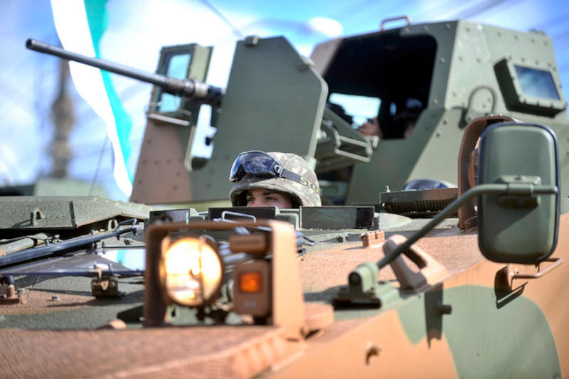 Desenvolvido pelo Exército e fabricado pela Iveco, o blindado Guarani foi criado para ataque, defesa, patrulhamento e missões de paz. | Foto: Tereza Sobreira/Ministério da Defesa