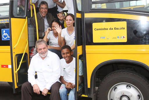 Governo Lula abriu caminhos para que crianças, jovens e adultos pudessem frequentar a escola. | Foto: Ricardo Stuckert